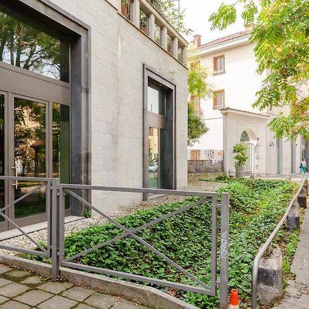 Design Spacious Loft In Navigli - Hosted By Sweetstay Milão Exterior foto