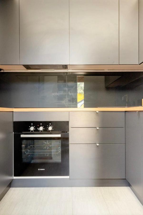 Design Spacious Loft In Navigli - Hosted By Sweetstay Milão Exterior foto